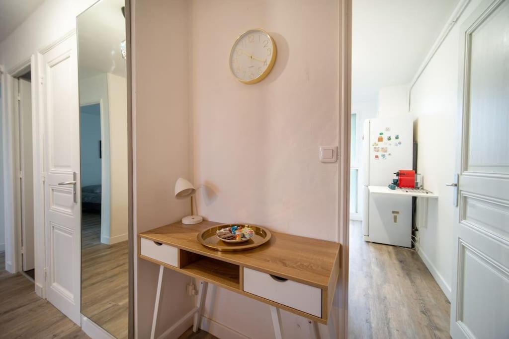 Fully Equipped Apartment Balcony Sleeps 7 Wifi マルセイユ エクステリア 写真
